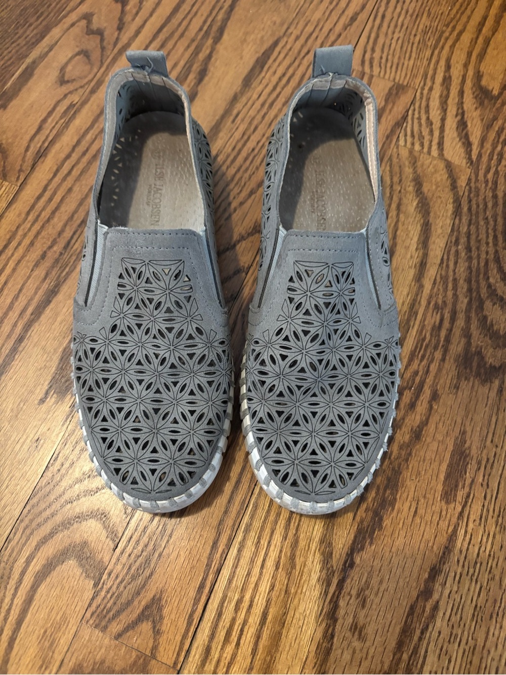 Ilse Jacobsen Tulip Perforated Slip-On Loafers - Gray - EU 37 (US 7)